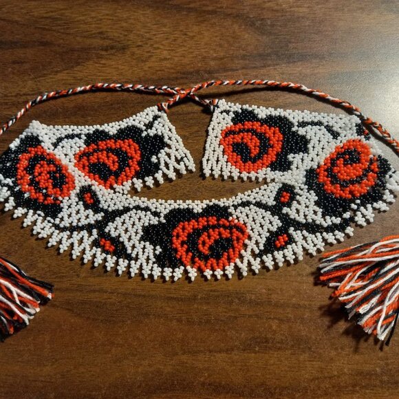 🌹 Sylianka "Roses" – Handmade Beaded Necklace - Picture 4 of 4